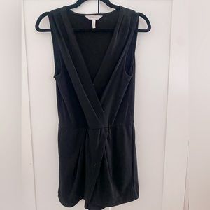 BCBGeneration Size S Black Romper - Sleeveless V-Neck Front w/ Gathered Waist